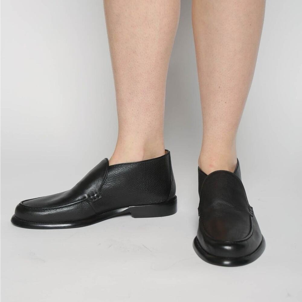 Alumnae Black Leather Ankle Loafer Style Booties Made In Italy Women’s 37 US 7 - Picture 10 of 10